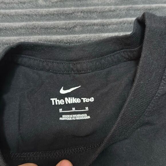 Nike Georgia Bulldogs College Football Playoff 2022 National Champions Local T-S - Picture 5 of 8